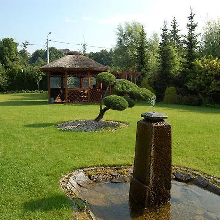 Apartment Dworek Nad Radunia