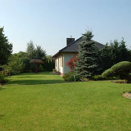 Dworek Nad Radunia Apartment Praust