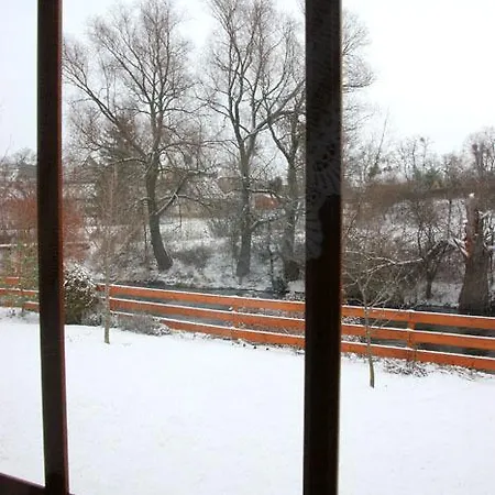 Apartment Dworek Nad Radunia